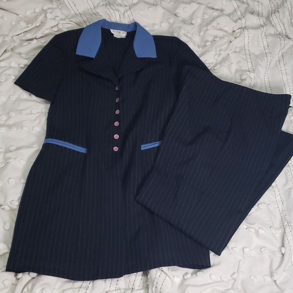 Vintage 80s/90s Jessica petites 2 black/blue pinstriped 2pc pant suit 12